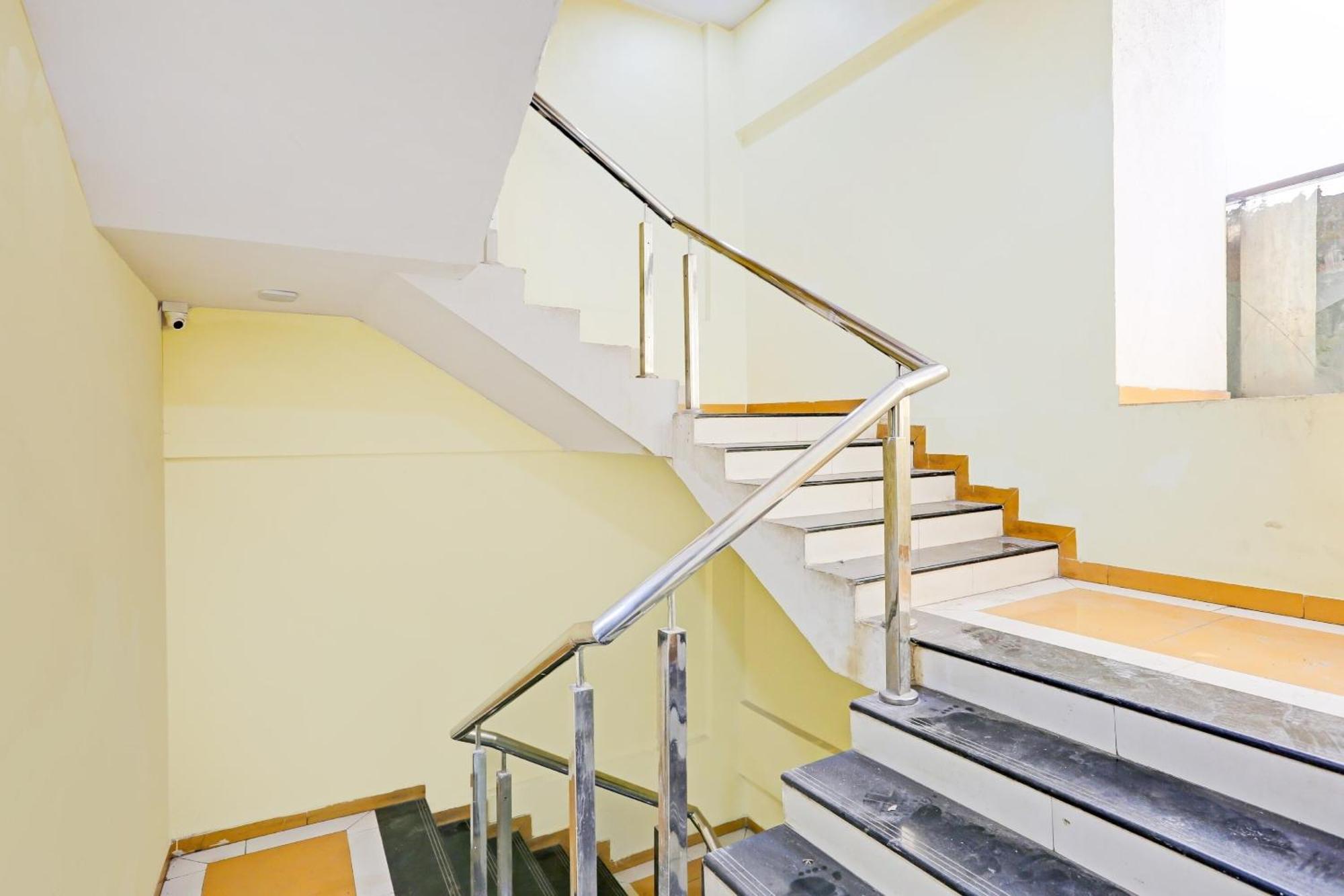 Hotel Oyo Salt House Bombaj Zewnętrze zdjęcie